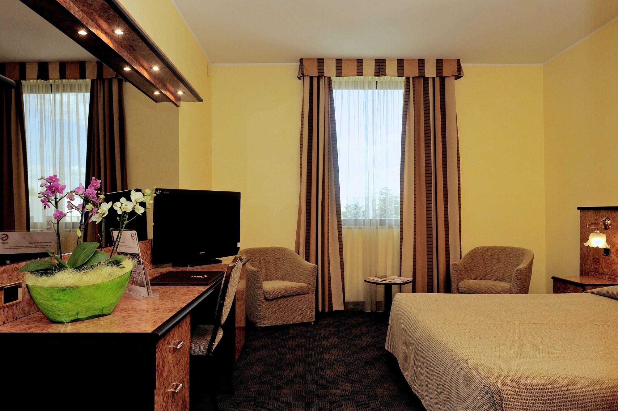 Hotel Le Moran Cusago Szoba fotó