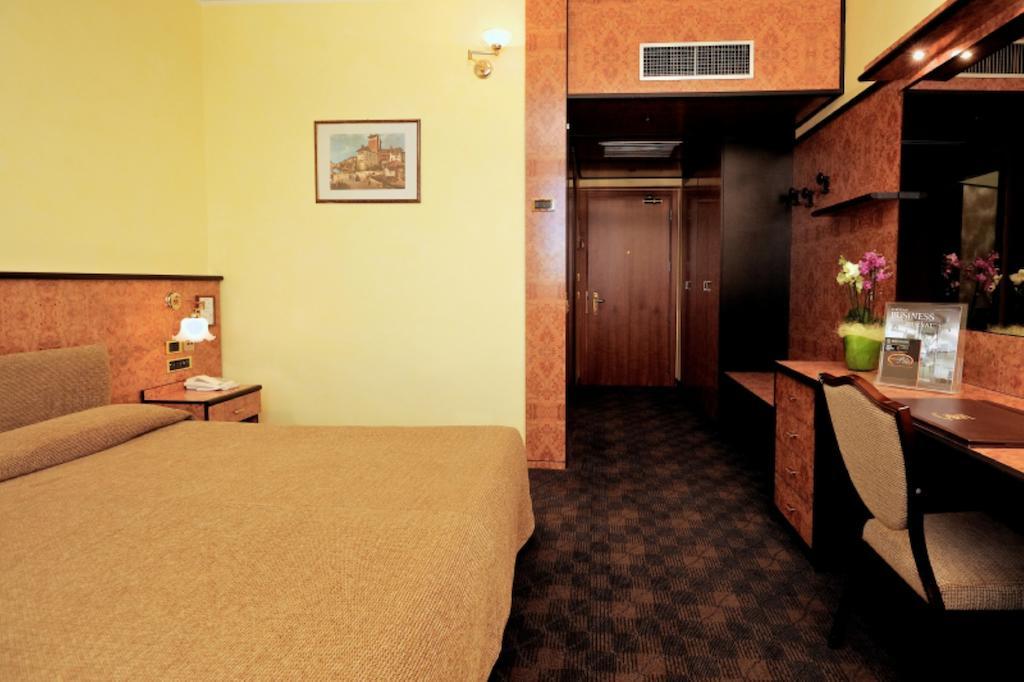 Hotel Le Moran Cusago Kültér fotó
