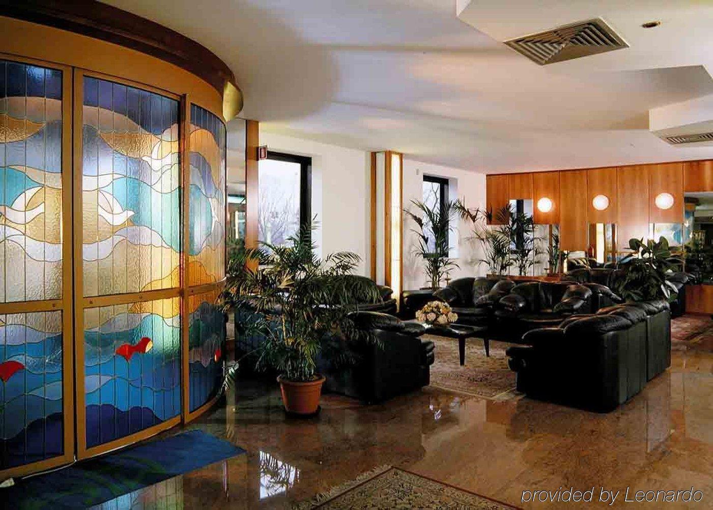 Hotel Le Moran Cusago Beltér fotó